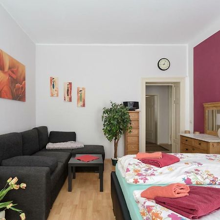 Ferienwohnung Residenz Bis 6 Gaeste , Ferienwohnung Dresden Bis 4 Gaeste, Ferienwohnung Elbflorenz Bis 2 Gaeste Esterno foto