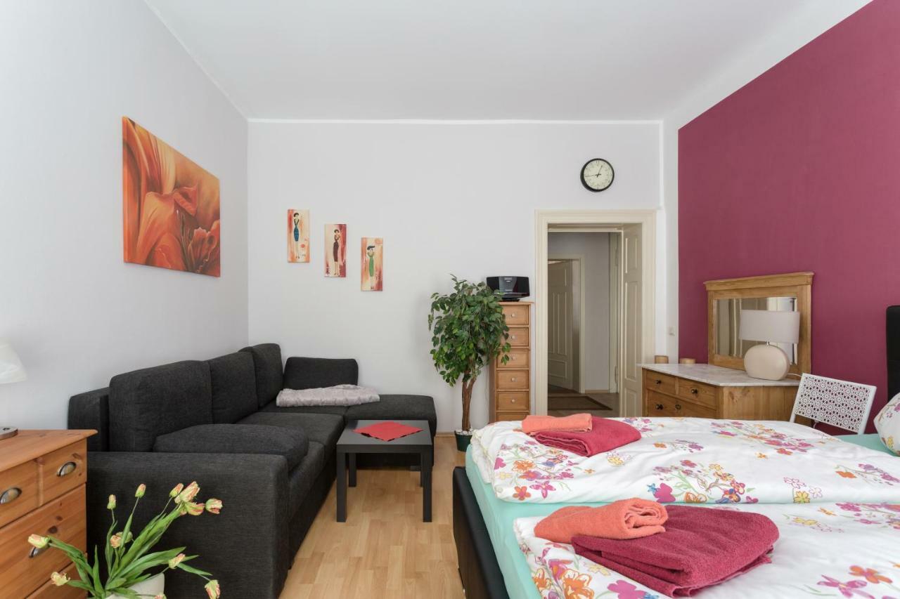 Ferienwohnung Residenz Bis 6 Gaeste , Ferienwohnung Dresden Bis 4 Gaeste, Ferienwohnung Elbflorenz Bis 2 Gaeste Esterno foto