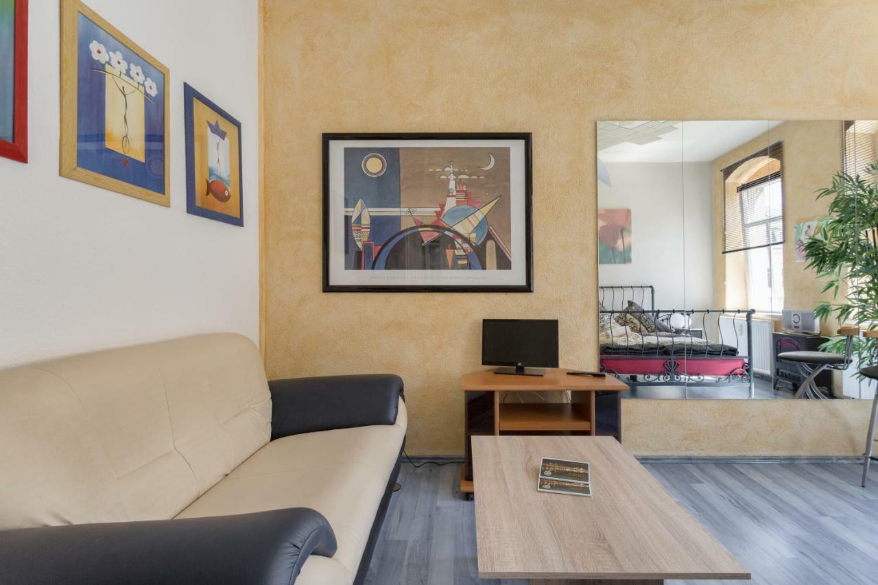 Ferienwohnung Residenz Bis 6 Gaeste , Ferienwohnung Dresden Bis 4 Gaeste, Ferienwohnung Elbflorenz Bis 2 Gaeste Esterno foto