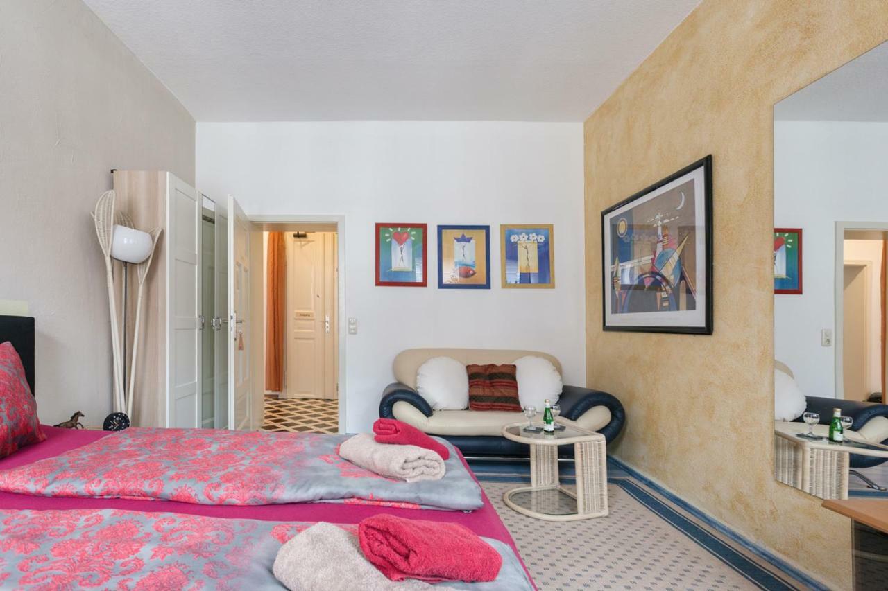 Ferienwohnung Residenz Bis 6 Gaeste , Ferienwohnung Dresden Bis 4 Gaeste, Ferienwohnung Elbflorenz Bis 2 Gaeste Esterno foto