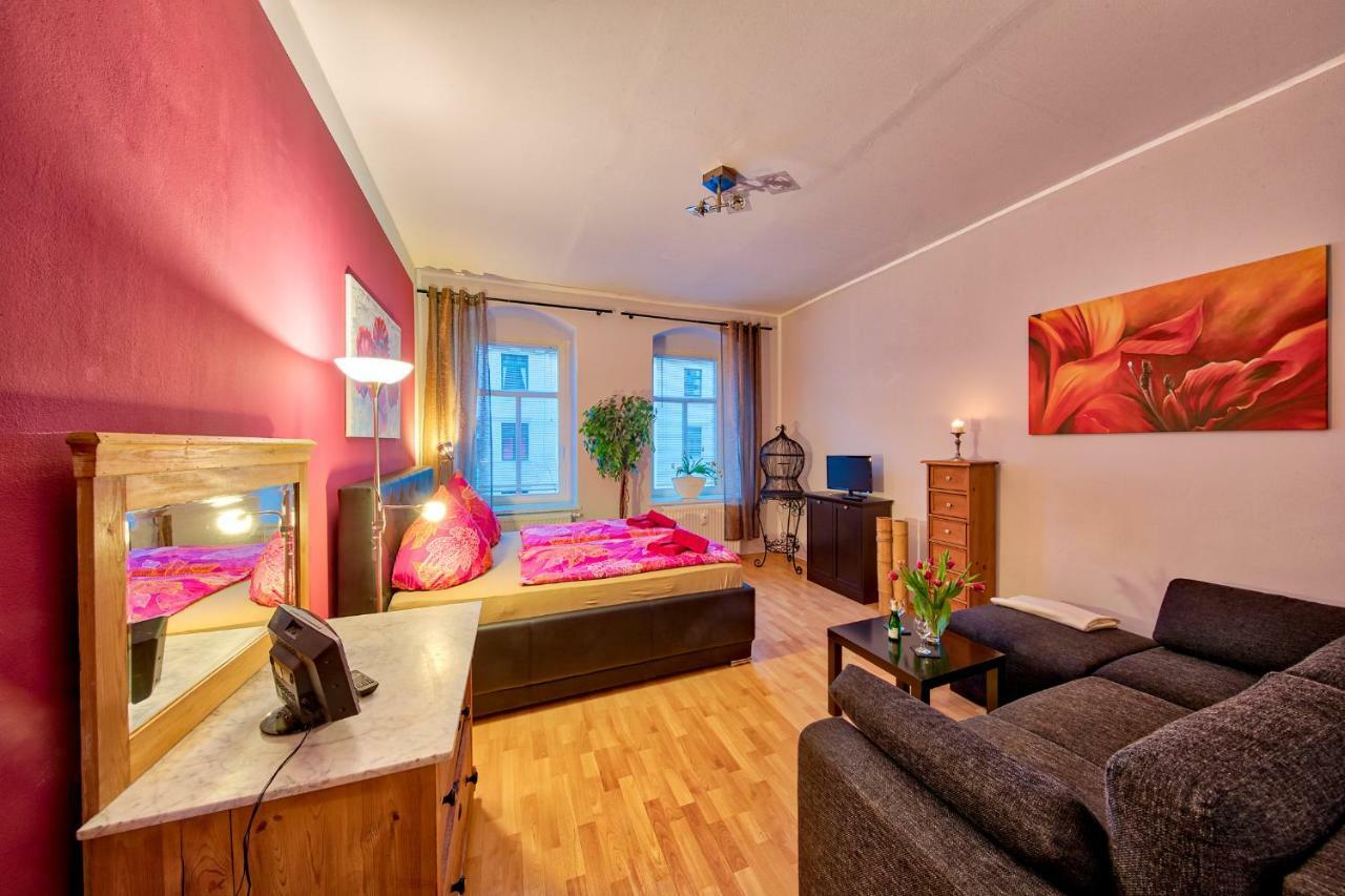 Ferienwohnung Residenz Bis 6 Gaeste , Ferienwohnung Dresden Bis 4 Gaeste, Ferienwohnung Elbflorenz Bis 2 Gaeste Esterno foto